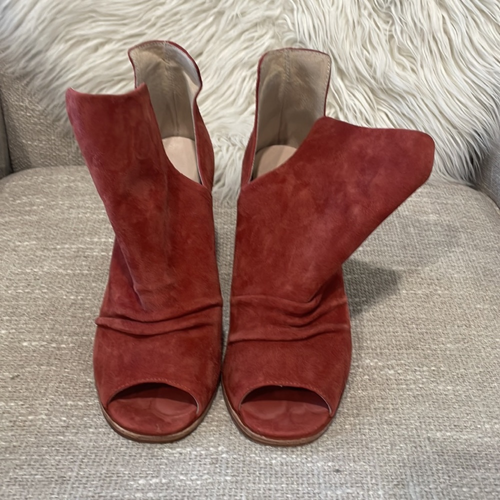 Boho Suede Open Toe Block Heel Festival Bootie (7.5) - Picture 5 of 13